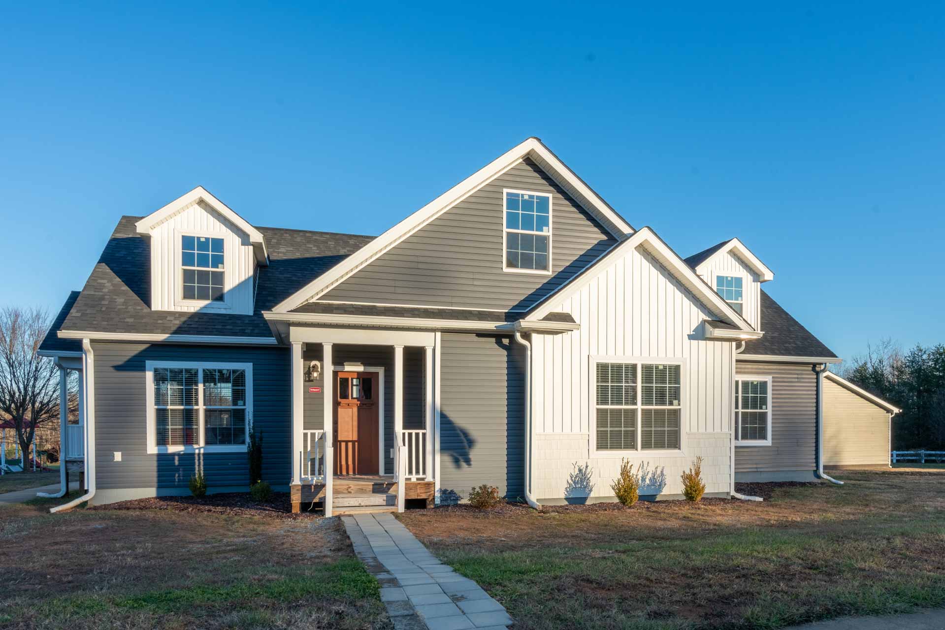 Rockbridge Elite Elite 3 2R2203V by RAnell Homes Yates Home Sales