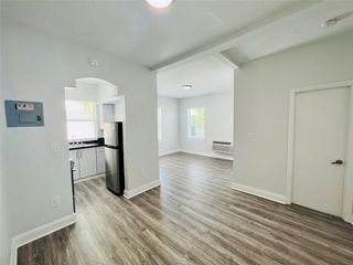 Unit 16 - Dining