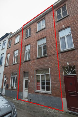 15293WVLROZENDAL33_01