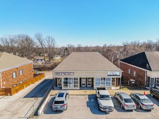 12412 Exterior