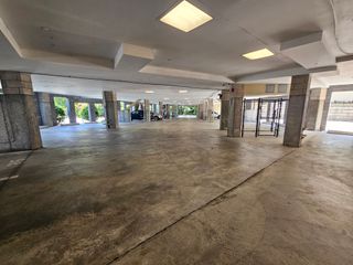 covered garage parking