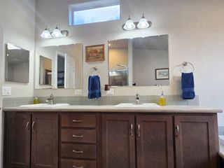 4cd599fa-ecdf-4b98-94a5-3463bbdeb790