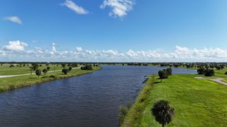Canal (easterly direction)
