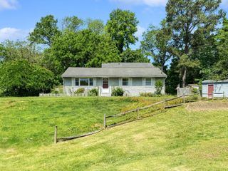 117 B Winston Dr