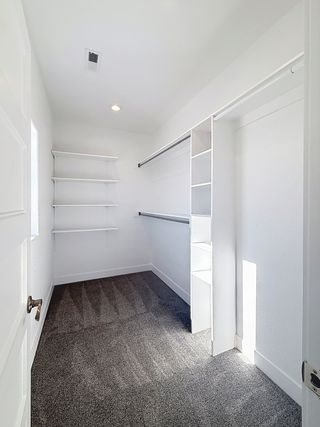 Walk in closet 