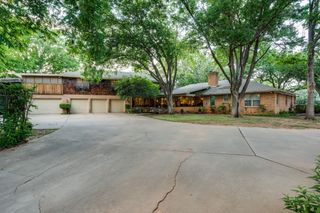 4 Car Garage with RV Carport