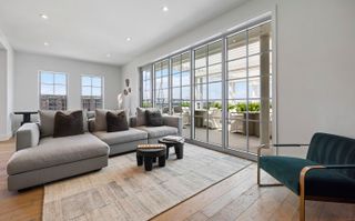7th Floor Lounge