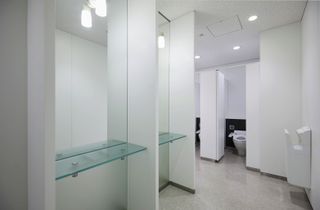 女性用化粧室（東館／オフィスフロア各階4箇所設置）