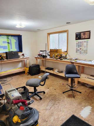 Hobby Room 