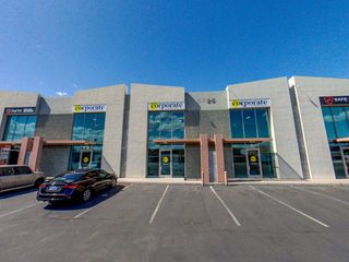 Guest Parking Lot 