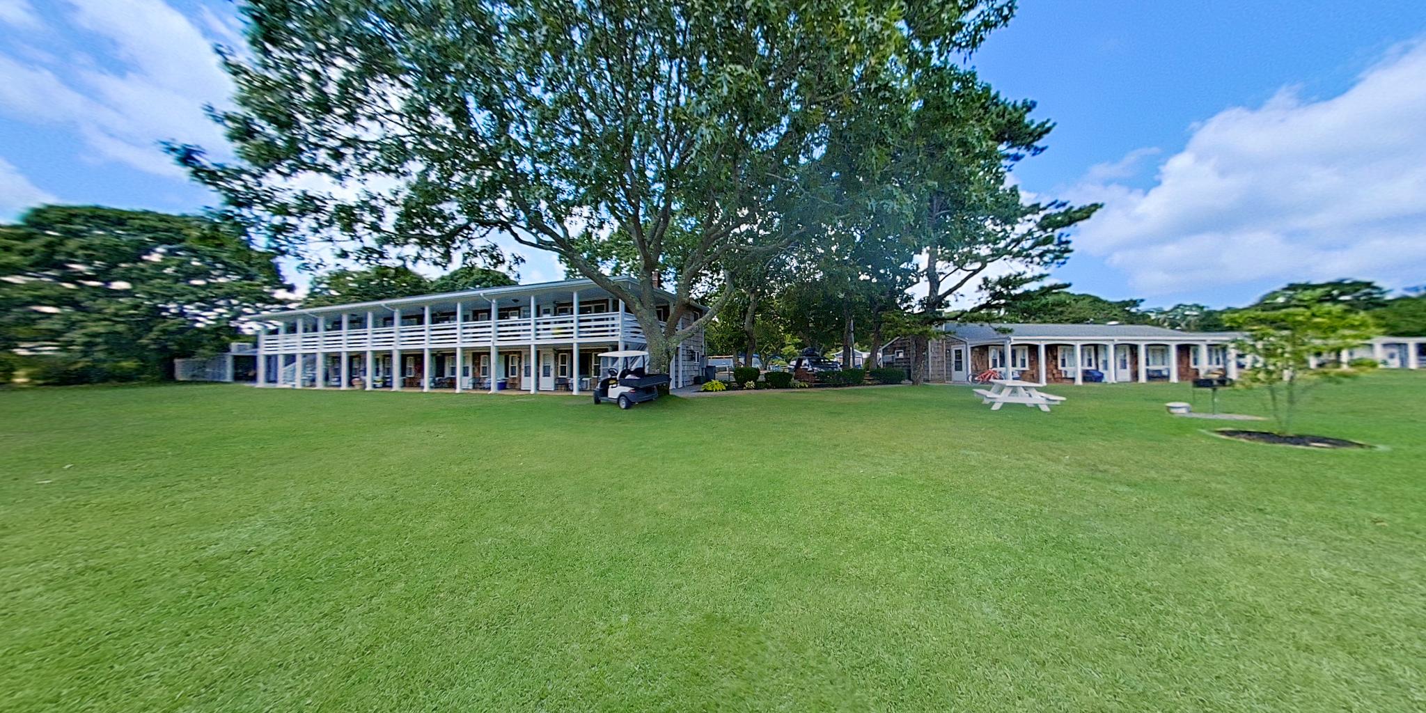 Island Inn, Unit 34 G Oak Bluffs, MA