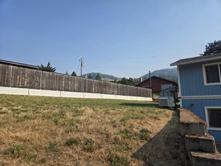 Sideyard 