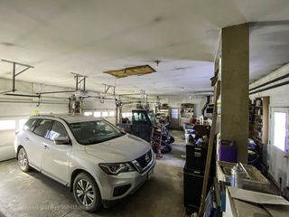 3-car garage