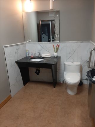 Washroom 1 of 2
