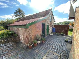 Lean to shed