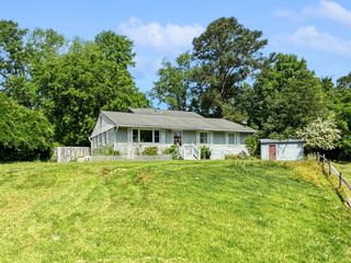 117 B Winston Dr