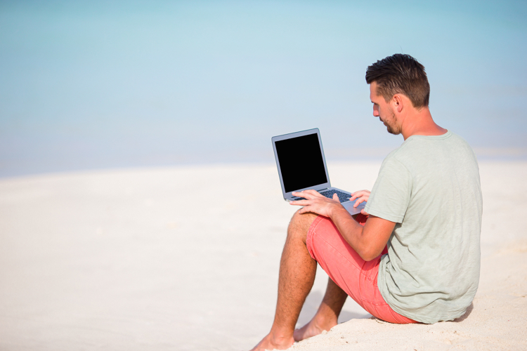 freelance web developer issues - sitting on the beach