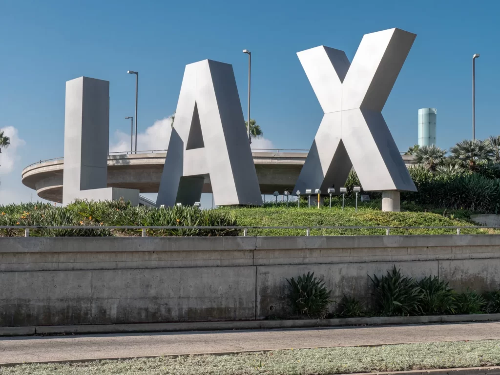 LAX Airport Shuttle vs Uber: Which Is Cheaper and More Reliable?