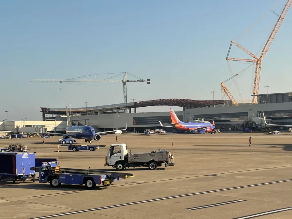 Nashville Airport (BNA) Shuttle: Complete Guide to Ground Transportation for Music City Visitors