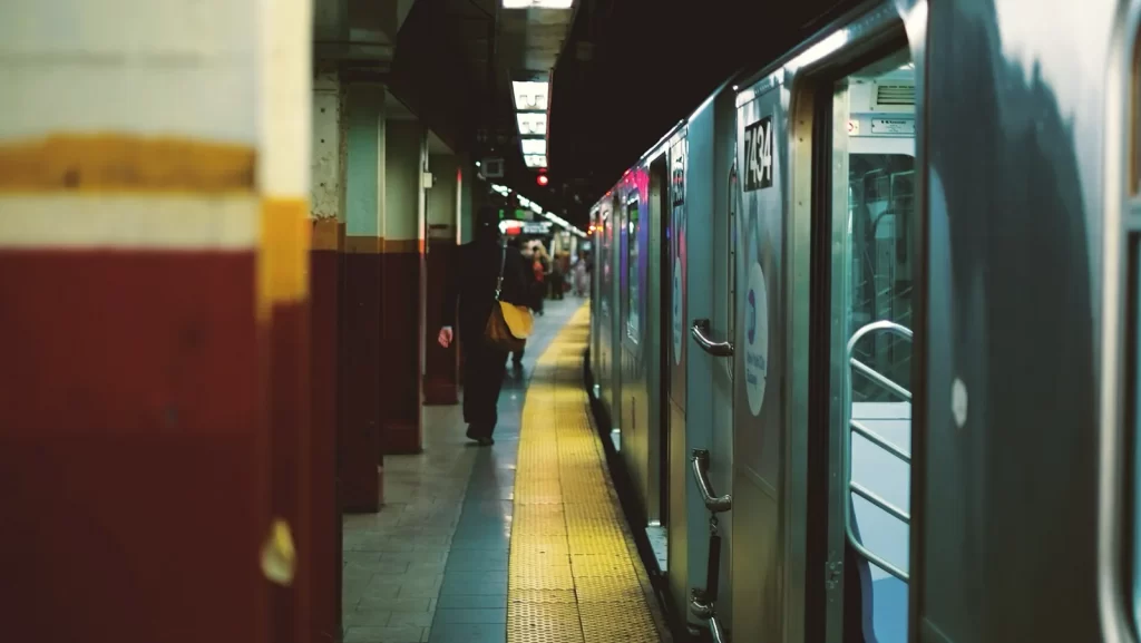 Newark Airport to Penn Station: AirTrain, NJ Transit, and Private Car Compared