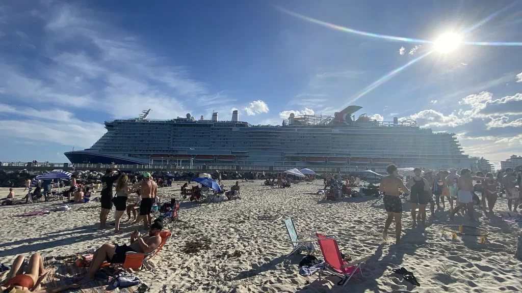 Fort Lauderdale Airport to Miami Cruise Port: Shuttle, Uber and Private Transfer Compared