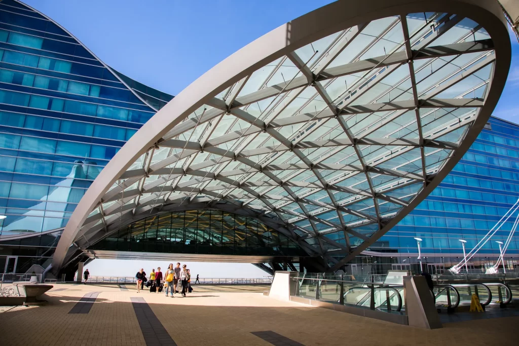Denver Airport Shuttle Guide: Shared Van, Private Ride and Mountain Transfer Options
