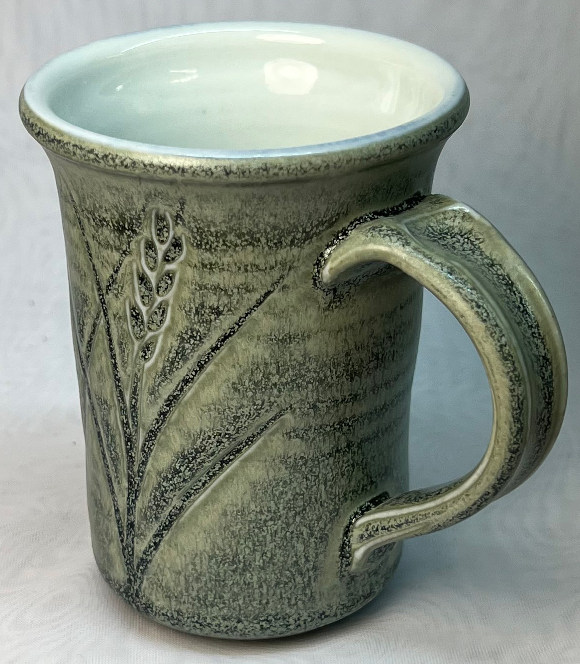 G2571C rutile blue glaze