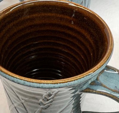 How to use wax resist on pottery? 