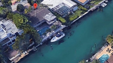 Sans Souci Estates, el lujoso barrio con muelles privados en el que viven Bravo y su esposa, Ana Giordano.