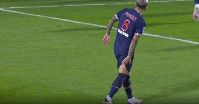 Paredes salió lesionado en goleada del PSG sobre Nimes