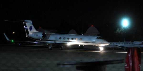 Messi aterrizó en Argentina para jugar con la Selección.
