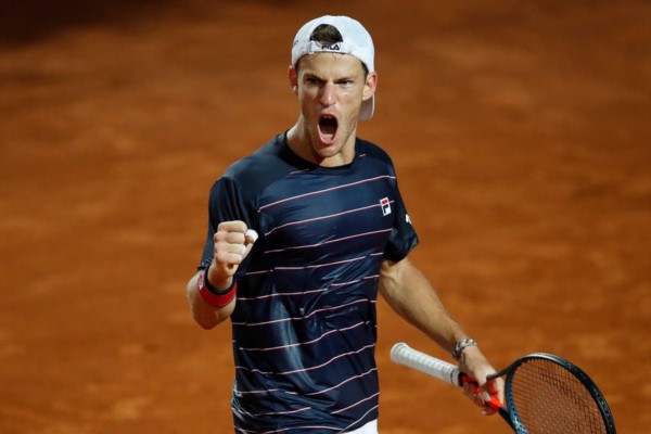 El "Peque" ganó por 1ª vez a Nadal en 10 partidos: se impuso al N°2 del mundo y dueño del récord de 9 títulos en Roma y se volvió a meter en semis.