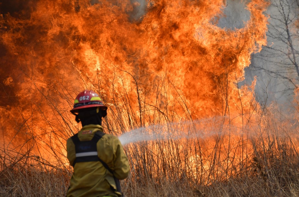 Cordoba Bajo Fuego Nuevo Incendio En Alta Gracia Y Otro En El Valle De Punilla