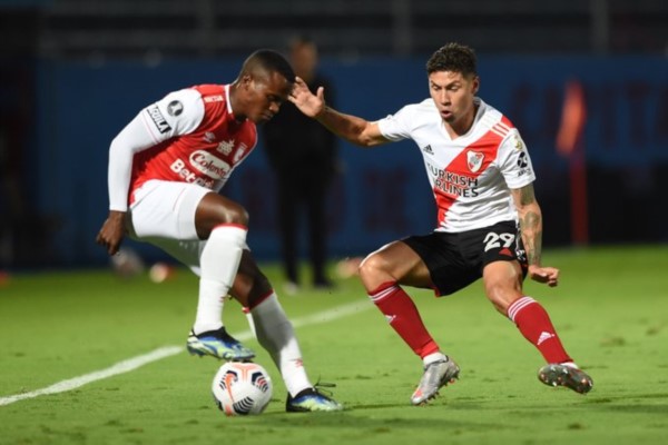River tuvo muchas chances, pero no pudo abrir el marcador y empató 0-0 ante Independiente Santa Fe.
