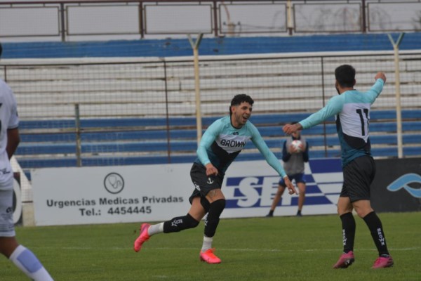 Matías Ruiz Díaz, a los 10 minutos del primer tiempo, marcó el tanto de la victoria.