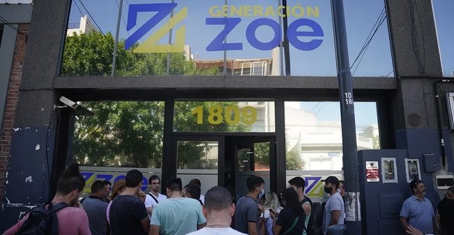 Ahorristas de Generación Zoe se agolparon en la sede central para reclamar  su dinero