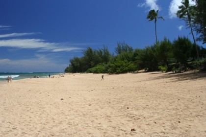 Tunnels beach