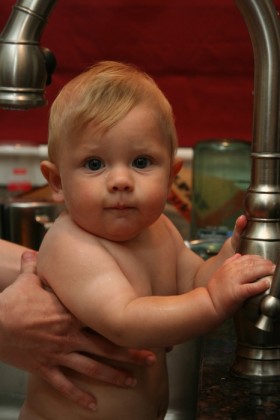 Standing up in the sink