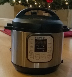 7 in 1 Stainless Steel Instant Pot Pressure Cooker - 6 QT