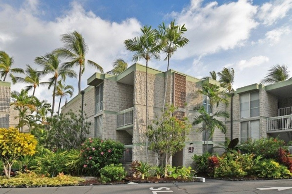 Alii Villas 305 Condo for Sale in KAILUAKONA 299752 Chadwick R