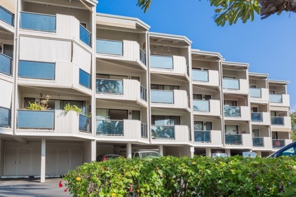 Kailua Bay Resort 5307 Condo for Sale in KAILUAKONA 604241