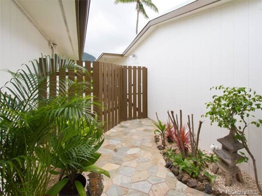1240 Kahili Street House for Sale in Kailua 201414051 Cynthia