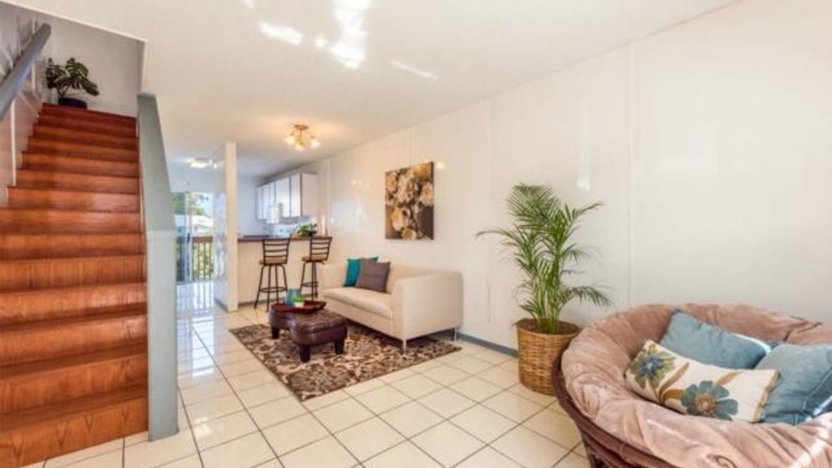 1023 Kapahulu Avenue 7 Condo for Sale in Honolulu 201511086 Christine Heidema Hawaii Life