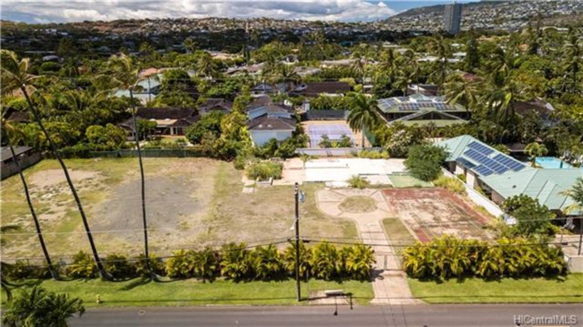 4758 Kahala Avenue Land for Sale in Honolulu 201810098 Erik