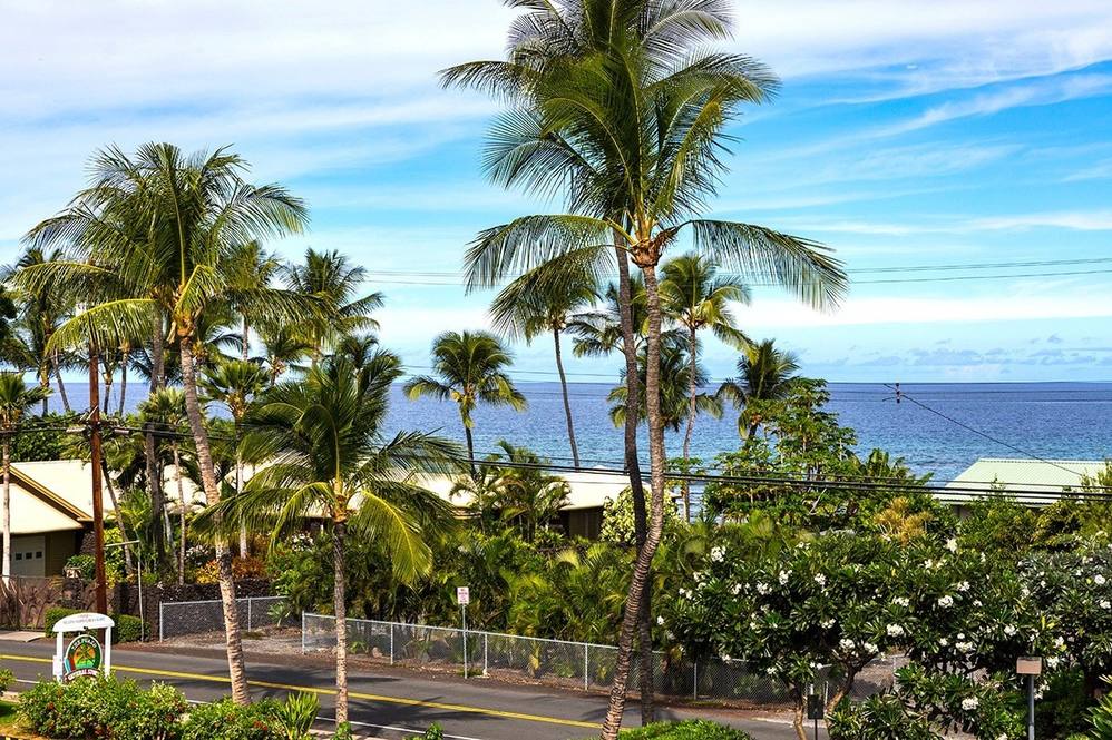 691647 PUAKO BEACH DR 304 Condo for Sale in KAMUELA 622144 Jan