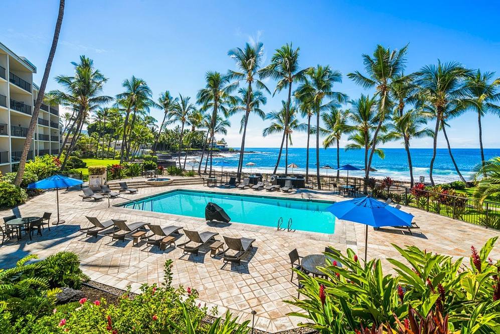 756106 ALII DR 119 Condo for Sale in KAILUAKONA 622307 Denise