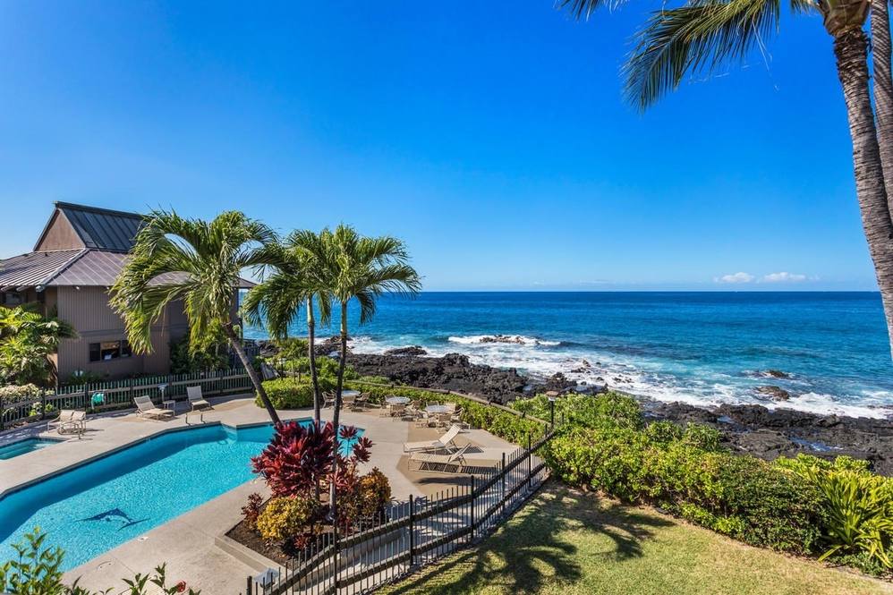 776516 ALII DR 10 Condo for Sale in KAILUAKONA 623757 Mike