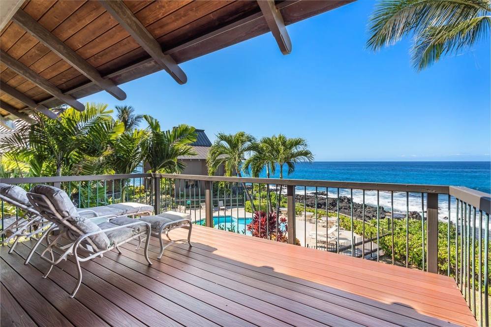 776516 ALII DR 10 Condo for Sale in KAILUAKONA 623757 Mike