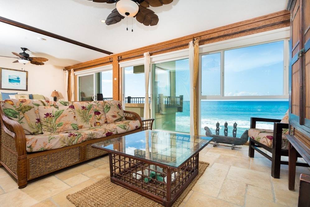 766268 ALII DR 302C Condo for Sale in KAILUAKONA 624798 Tanya