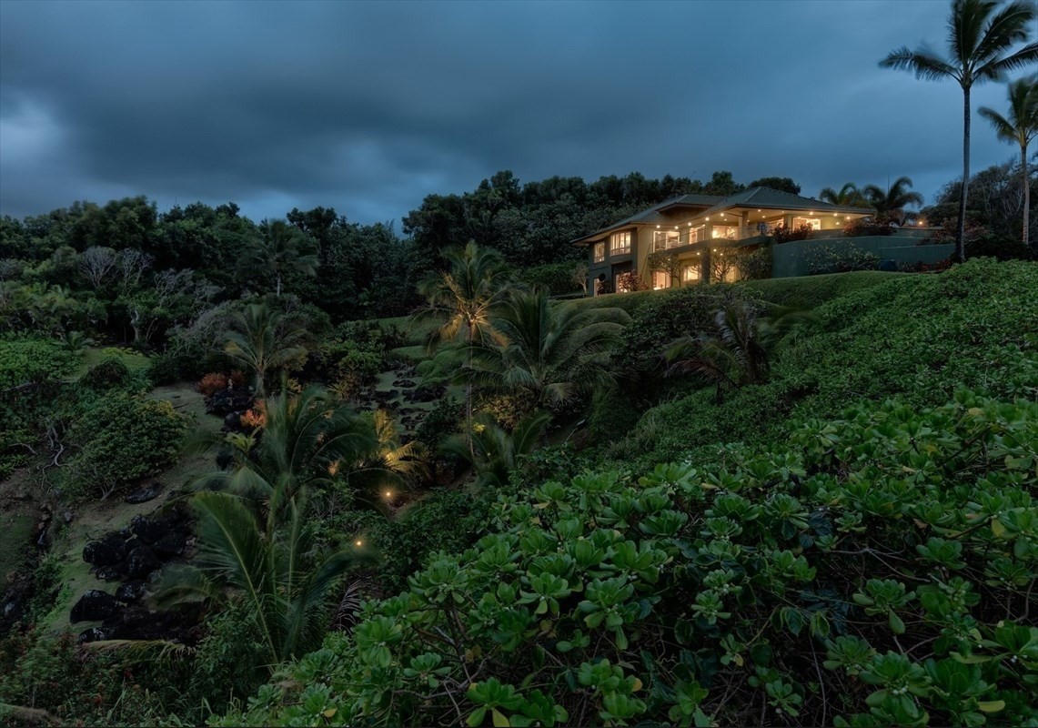 4228 N WAIAKALUA ST B & C a luxury Single Family Home for sale in